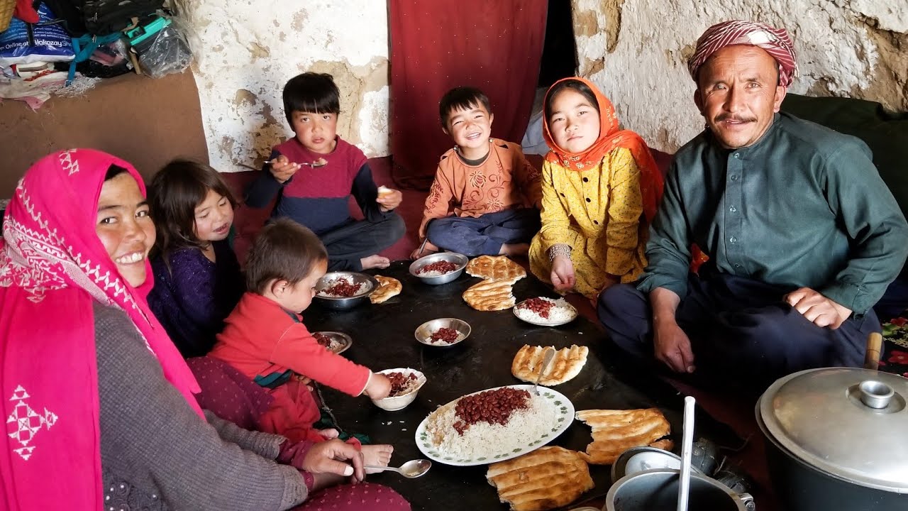 Cave Lifeaholic | The Most Hated & The Most Popular - Rice and Beans | Plov Addicts | YFS |