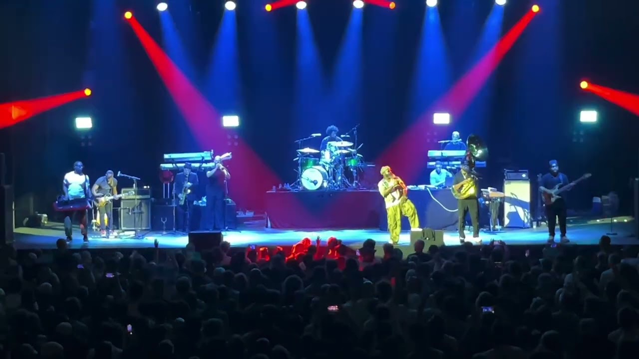 The Roots - The Seed (2.0) - medley with Questlove drum solo (Live In Berlin 2024)