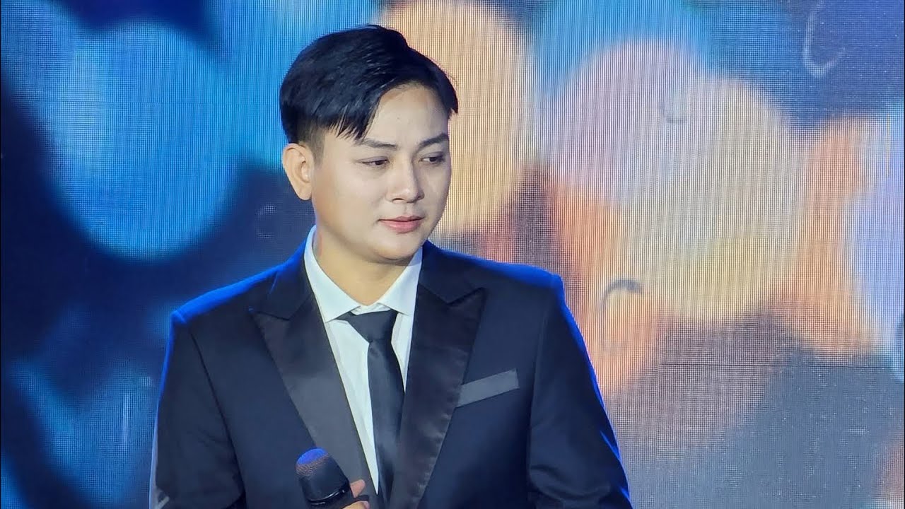 Anh say rồi | Hoài Lâm live 16/08/25 at Sky Lounge Hà Nội