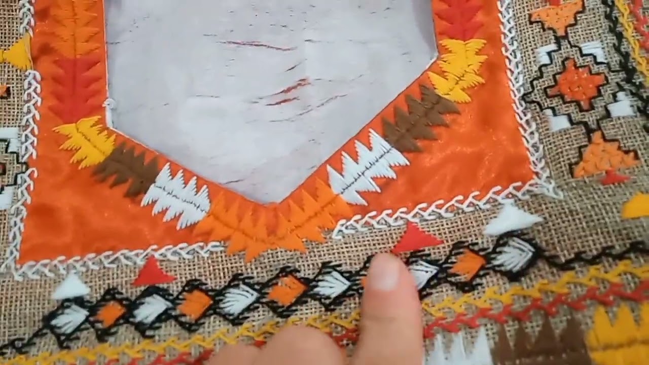 la robe borderi berber et kabile avec 2tissu (khicha +satin parisien)