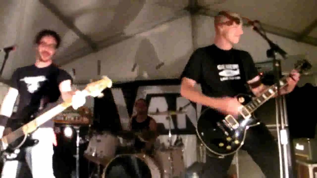 Flying Donuts - Live Abbeville 09.05.2009