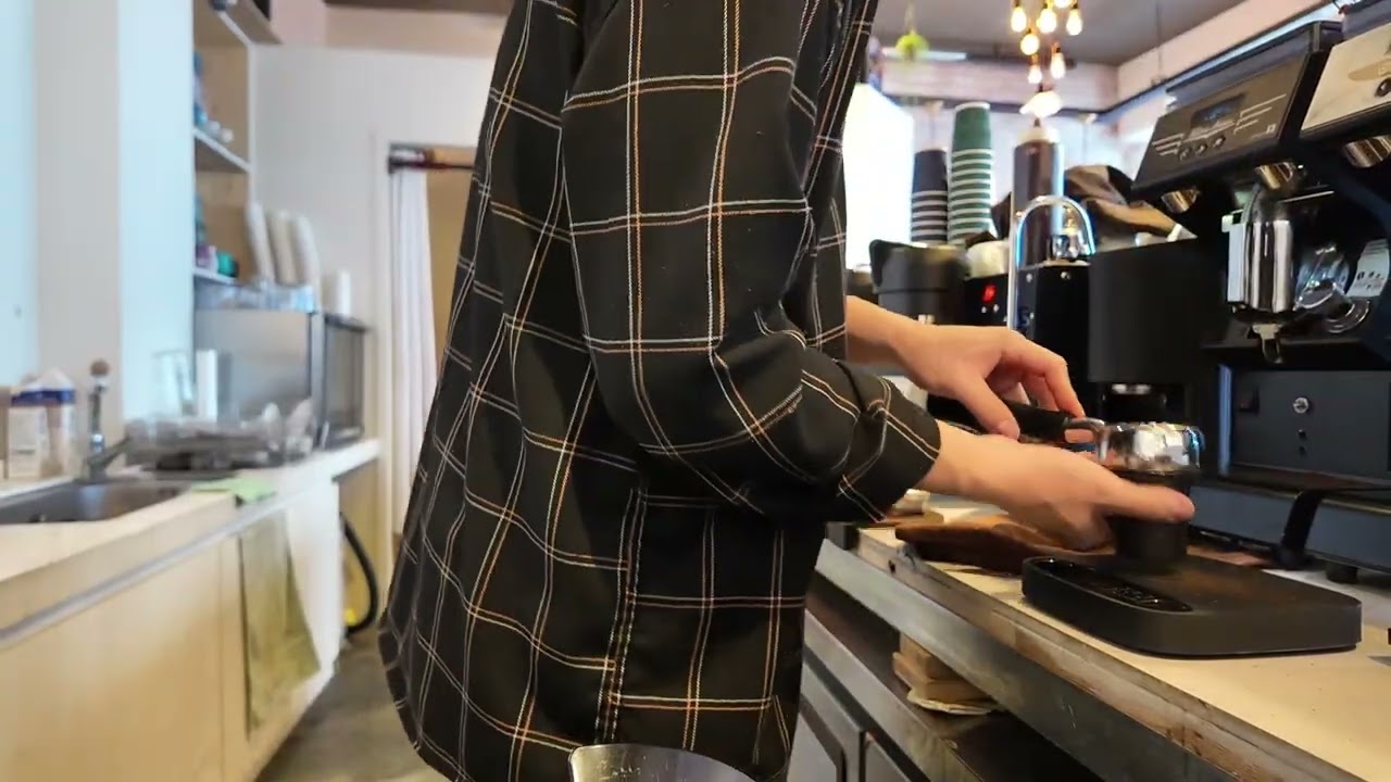 바리스타 점심 시간 소음