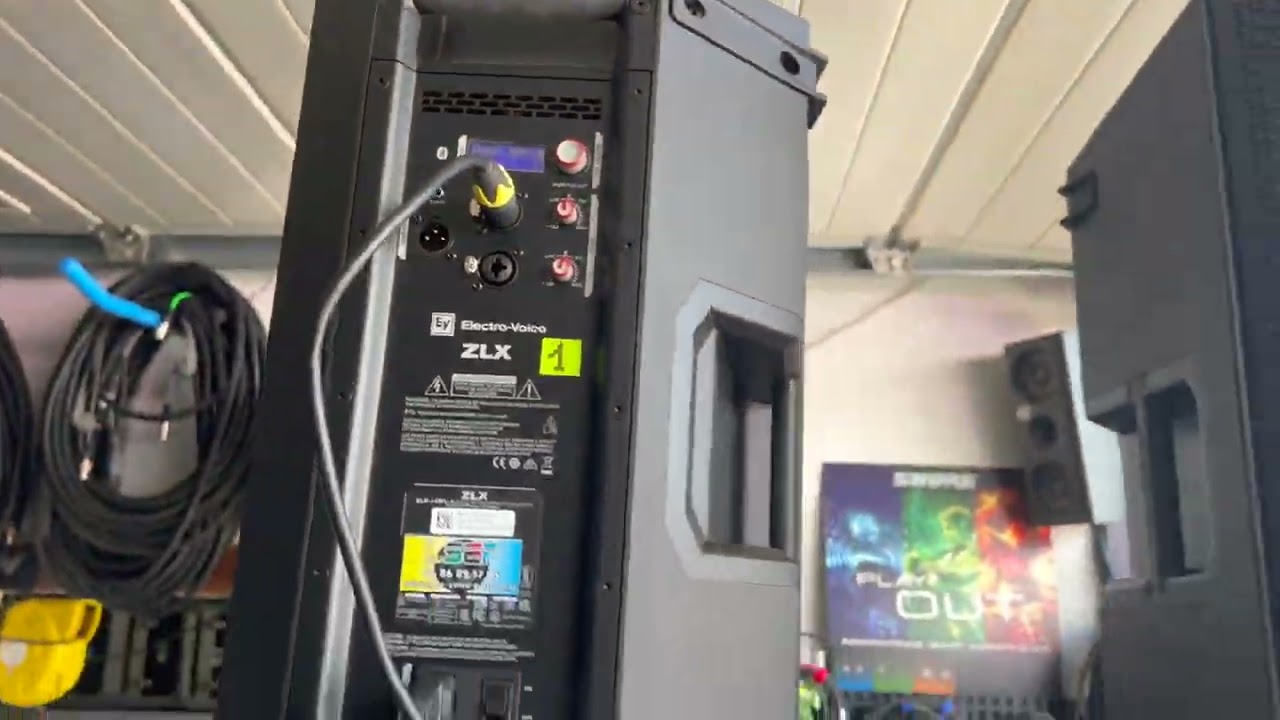 ELECTRO VOICE ELX 200-18SP