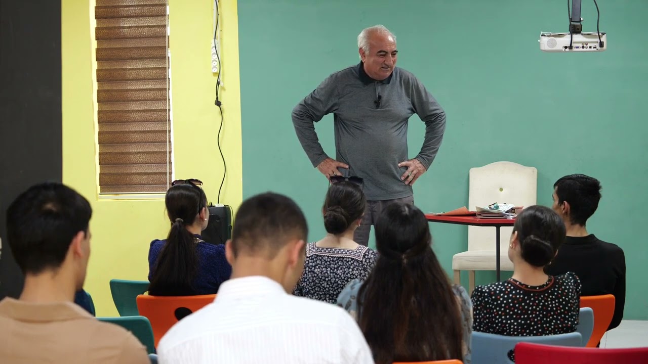 1-nji bölüm şahyr Gurbandurdy Oraz bilen Edebiýat agşamy