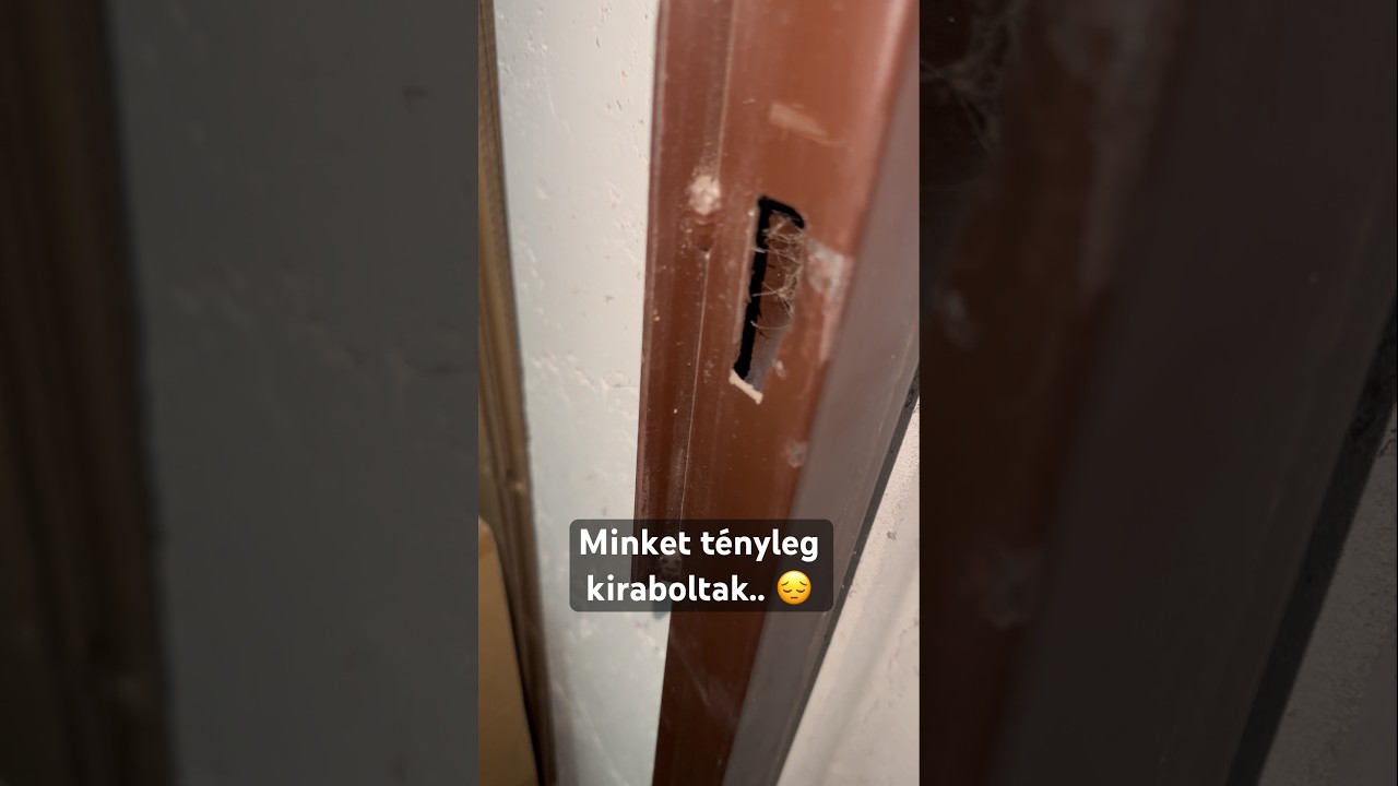 Srácok, minket tényleg kiraboltak😔 Rengeteg cuccot vittek el. Tettünk feljelentést a rendőrségen!