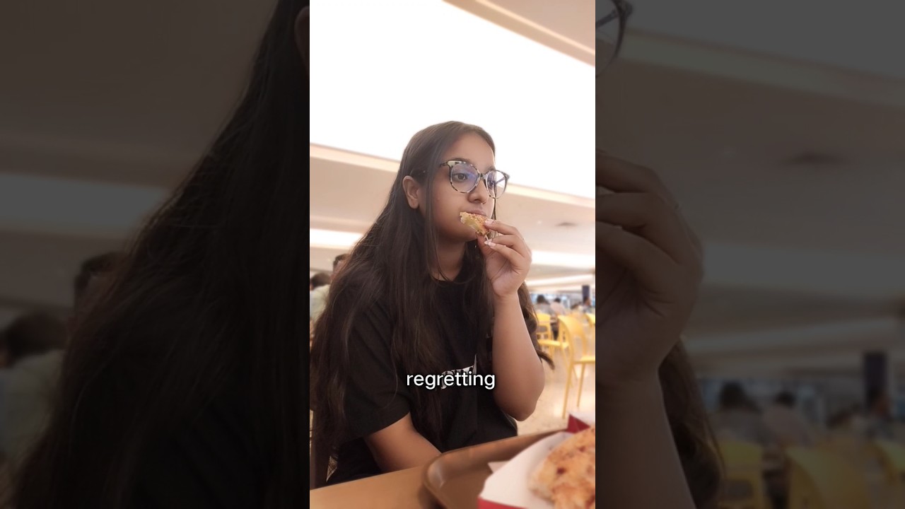 Eating alone in public *solo date* 😫