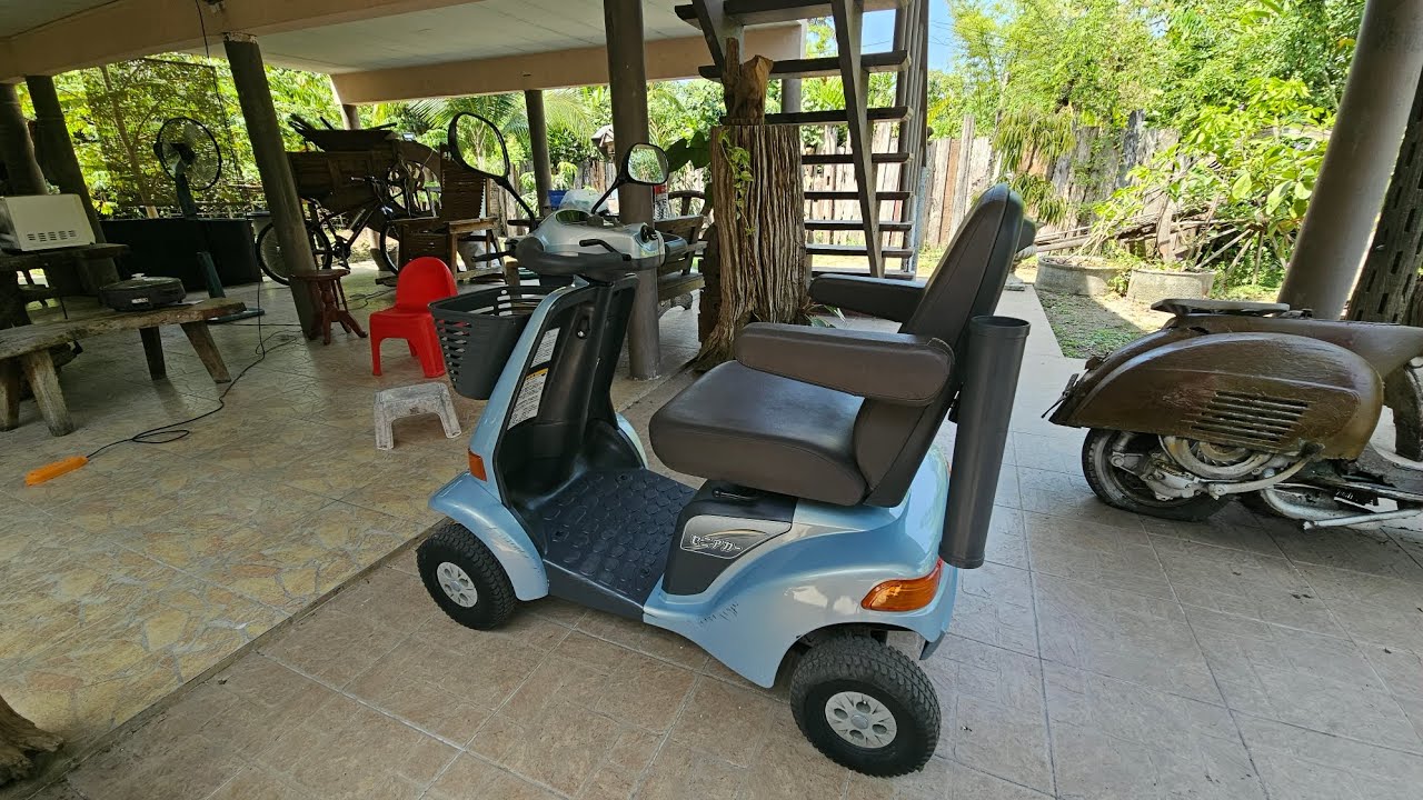 รถไฟฟ้าผู้สูงอายุ ET4D BL SUZUKI JAPAN 