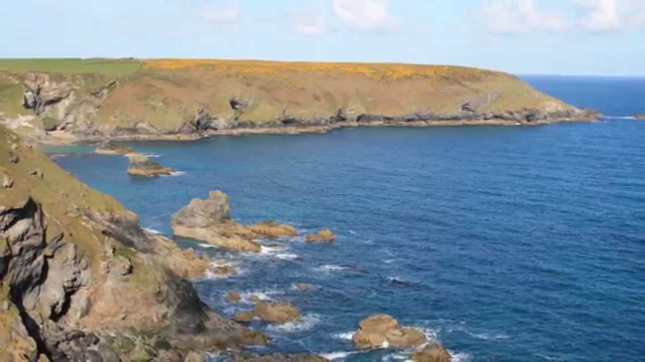 Cornwall walk along the coastal path.  Godrevy to Portreath