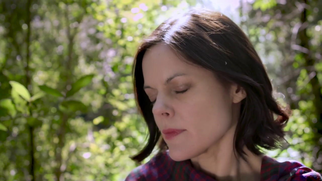 Joanne McIver & Christophe Sauni&egrave;re - Coire Gabhail (Official Music Video)