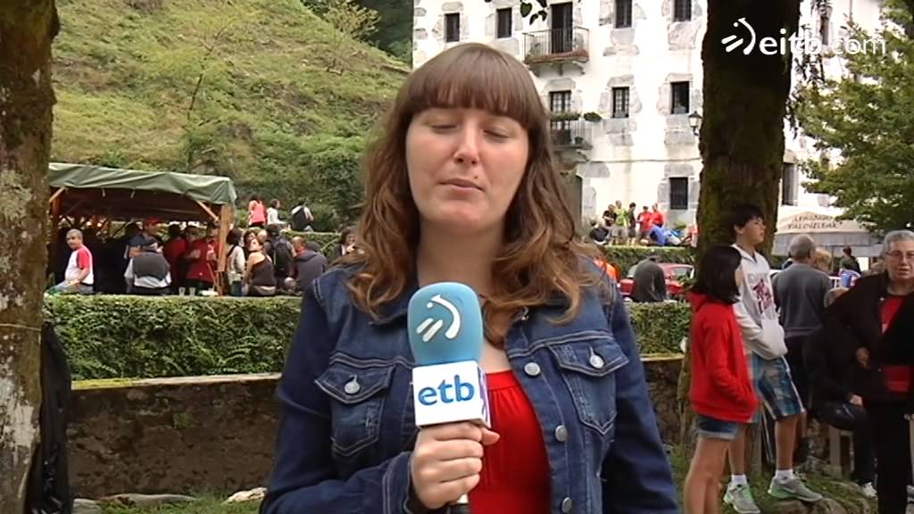 Cientos de personas acuden a la romería de San Agustín en Artikutza