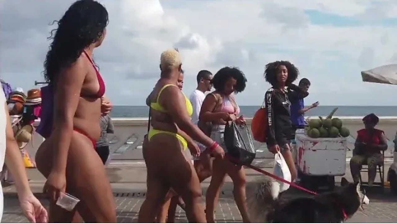 😲Красивые афро-бразильянки заполонили этот пляж за пределами Рио-де-Жанейро, Бразилия