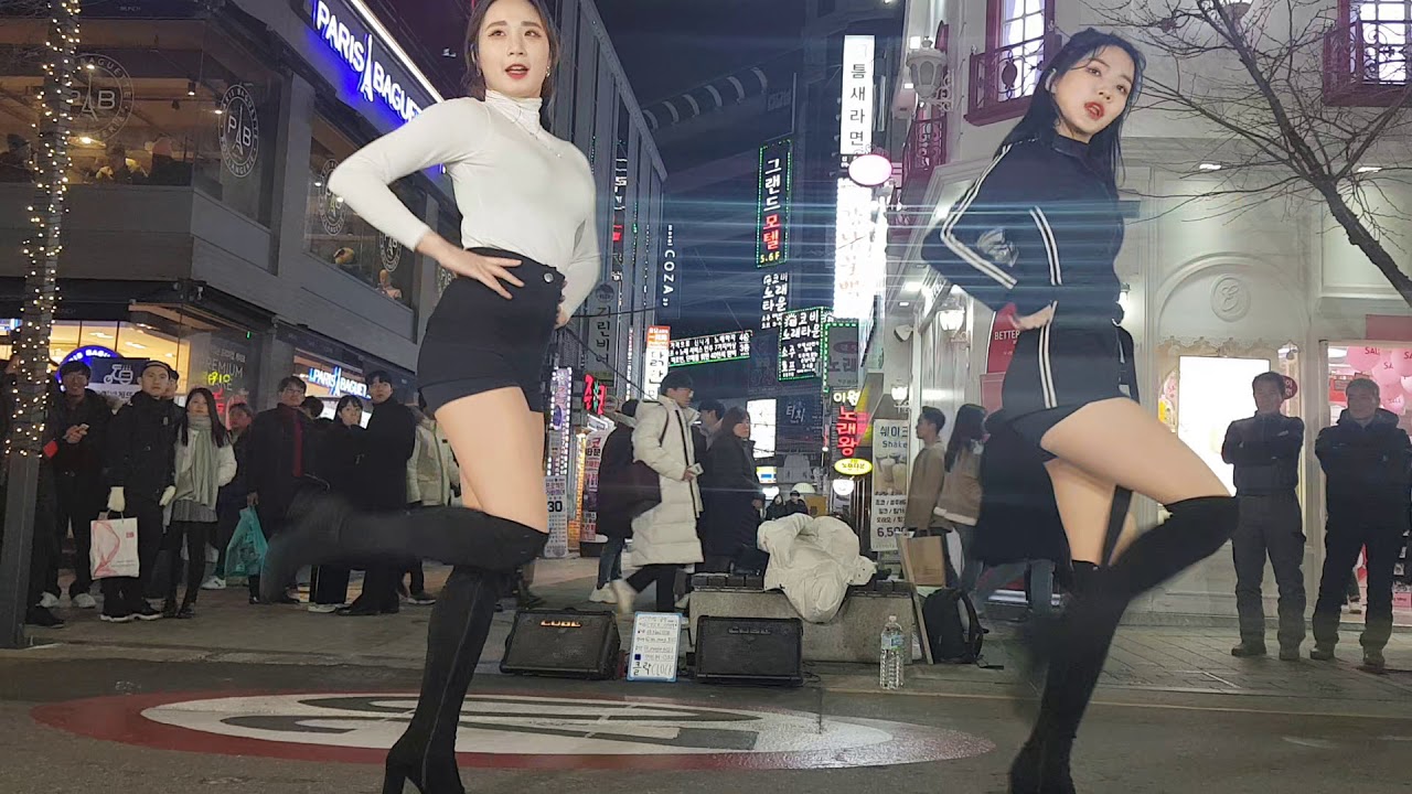 2019년12월15일클락팀 홍정인 방서영 신촌버스킹(2)
