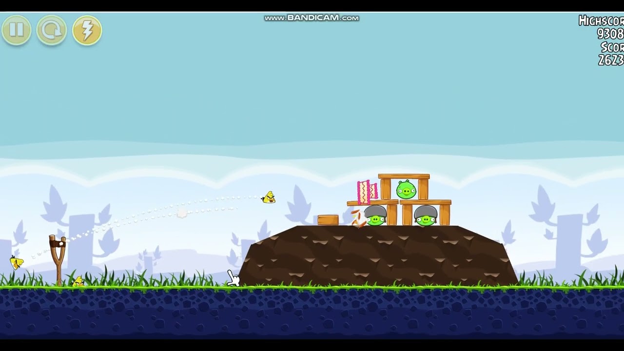 Adult bucky (adult chuck) in angry birds classic 3.0.1 pc mods as a custom birds (read description)