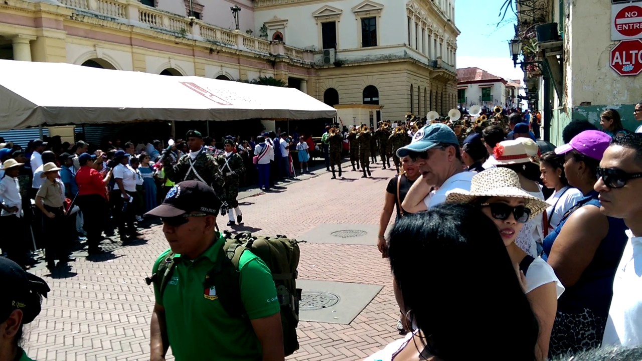 Avenida las camelias senafront 2016