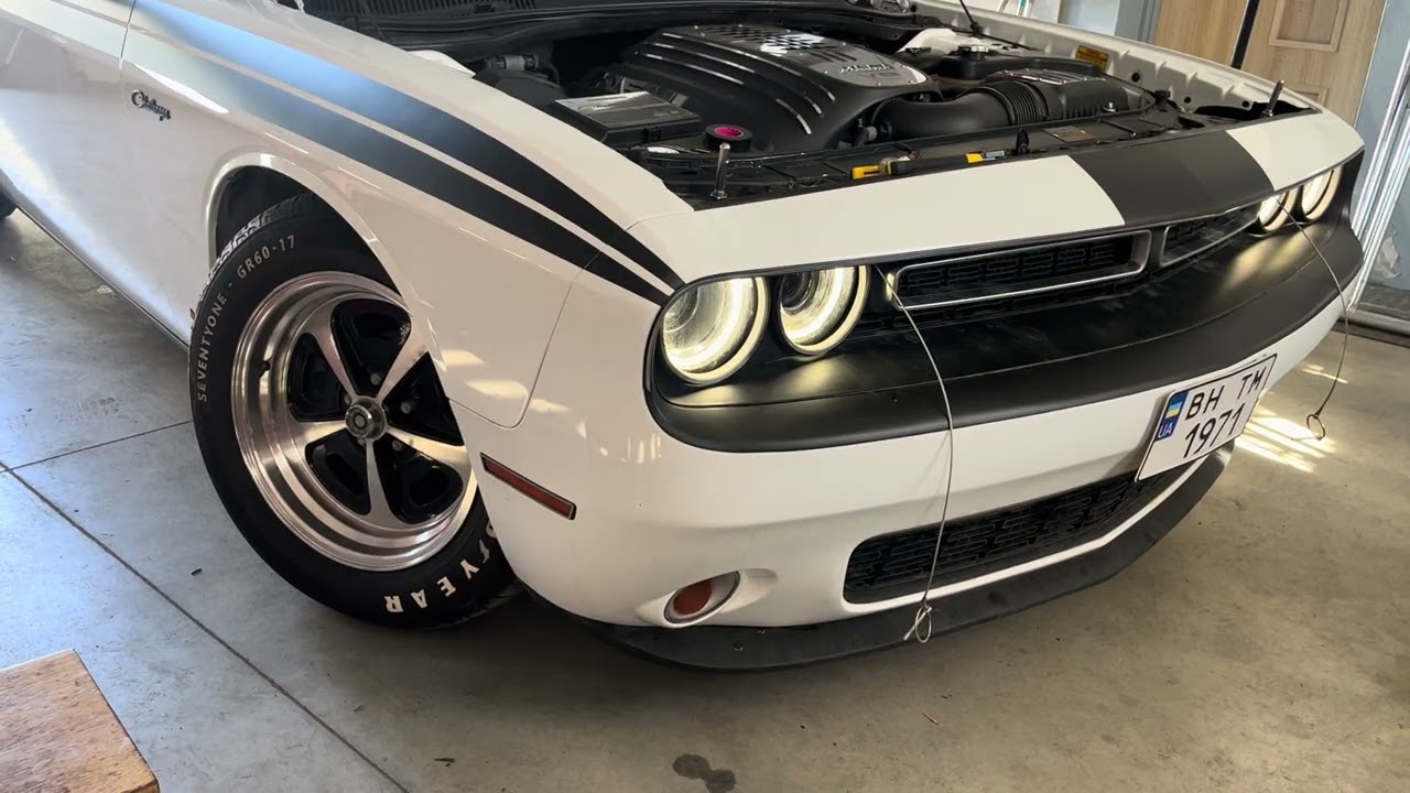 Challenger side turn signals.