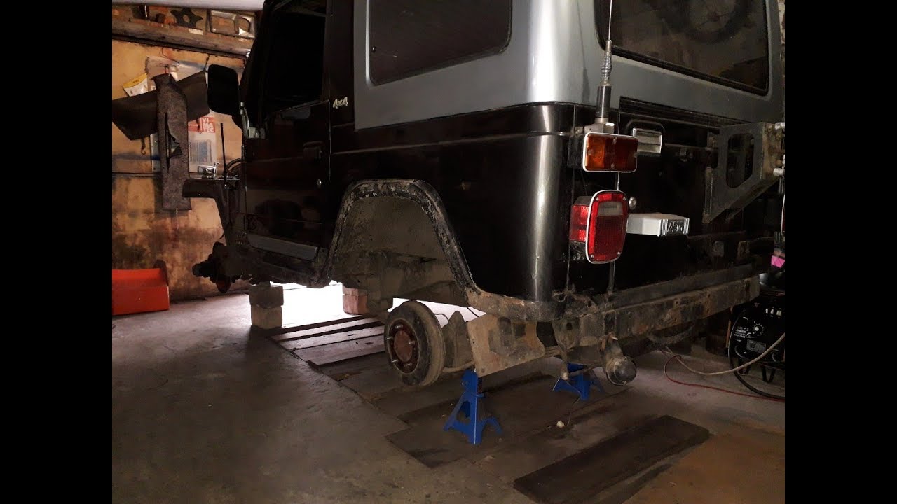 Осмотр рессор, их старого и нового крепления)