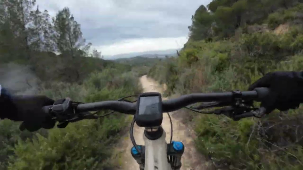 El temporal de viento nos destruye las sendas