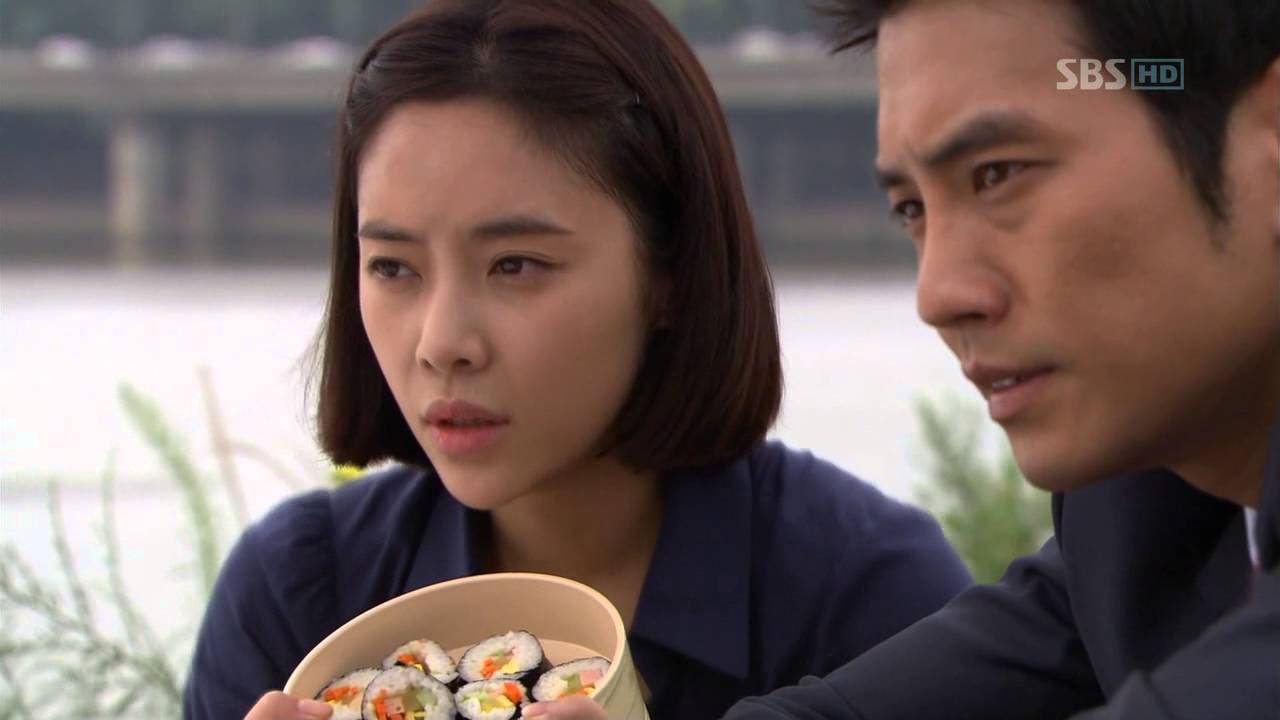 GIANT - Episode: 22 / Mi Joo consoles Min Woo