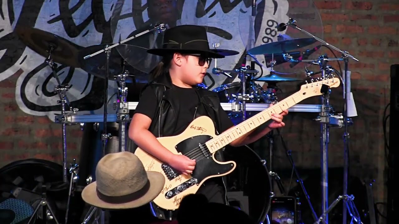 The Knott Us Band plays, 