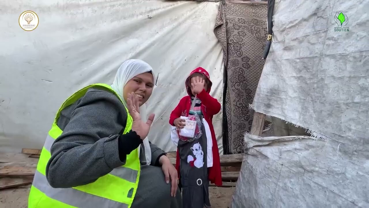 Winter Clothing Distribution (5) for the Displaced Children in Gaza, thanks to Medina Cheikh Soutein