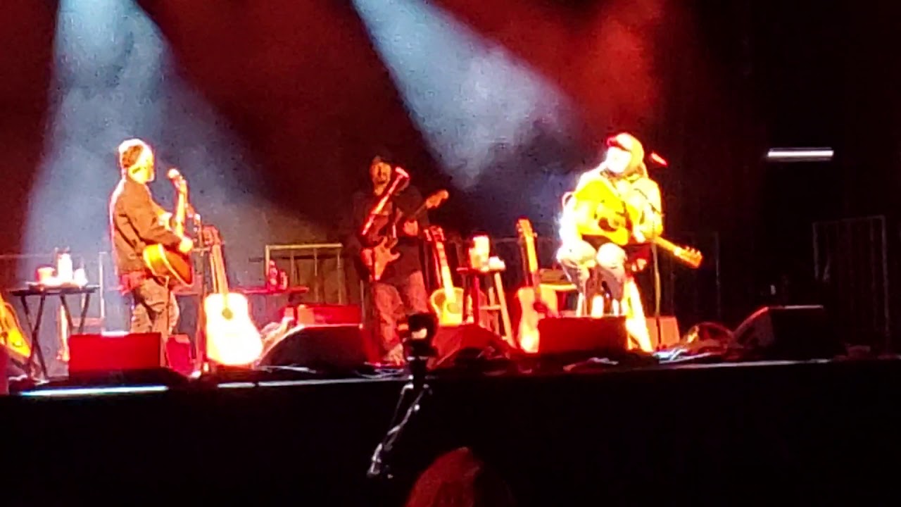 Sully Erna & Aaron Lewis- 