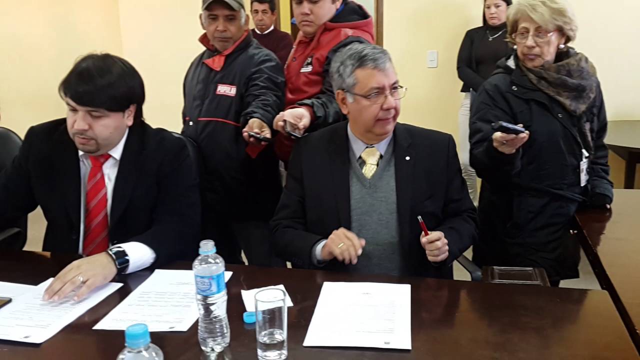 Mones&ntilde;or Joaquin Robledo dice a los concejales que no permitir&aacute;n el Metrobus detr&aacute;s de la Catedral