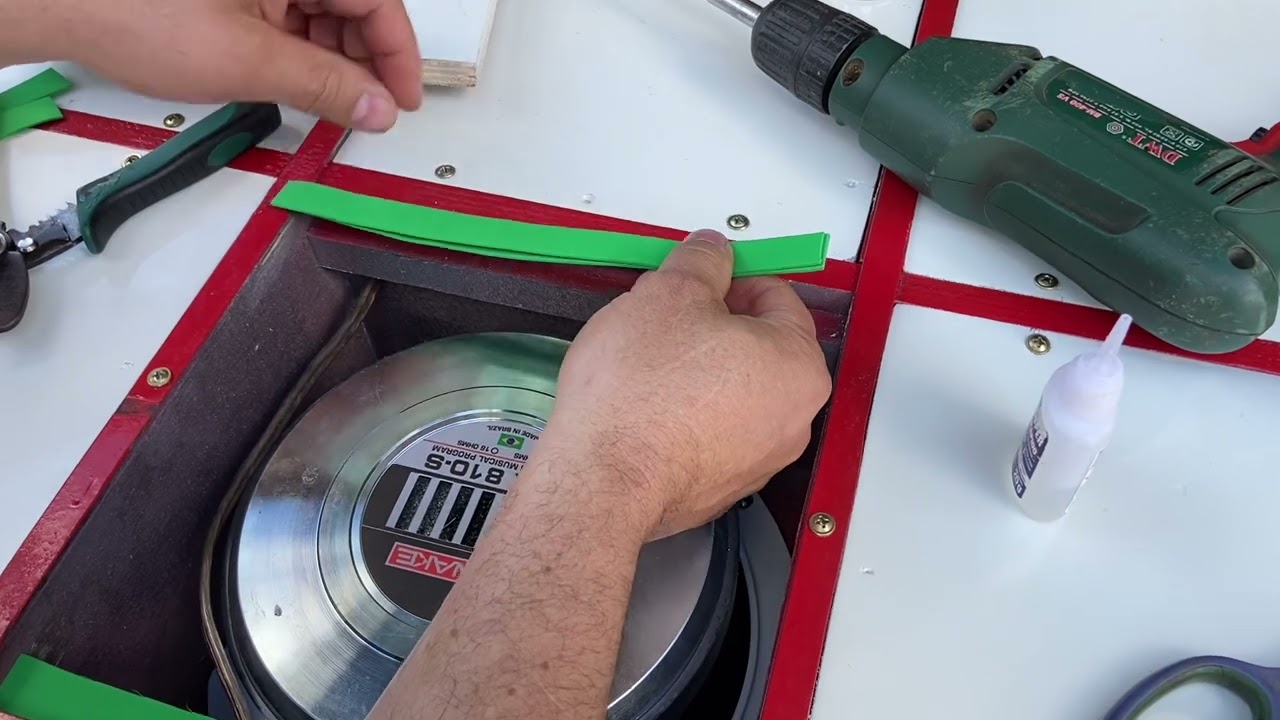 T&Aacute; VIBRANDO DE MAIS E O FIO TAMB&Eacute;M T&Aacute; CURTO.