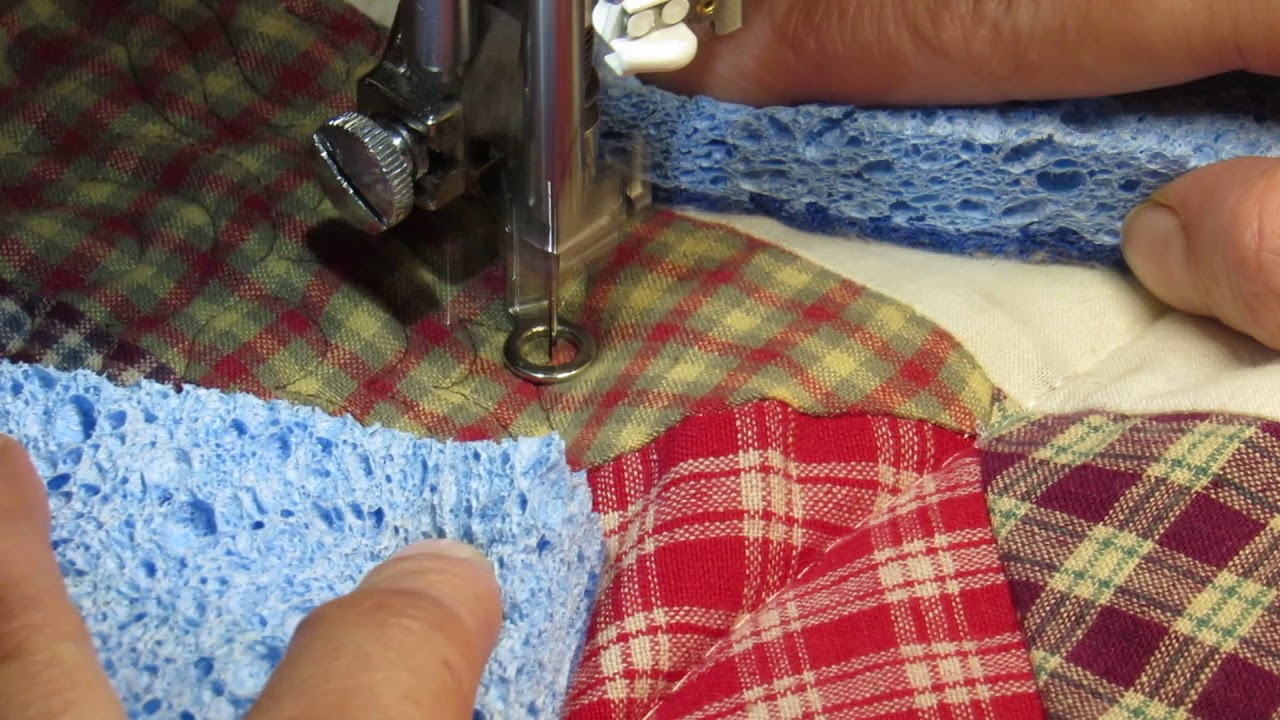Free-motion machine quilting a LARGE quilt on Juki TL 2000Qi