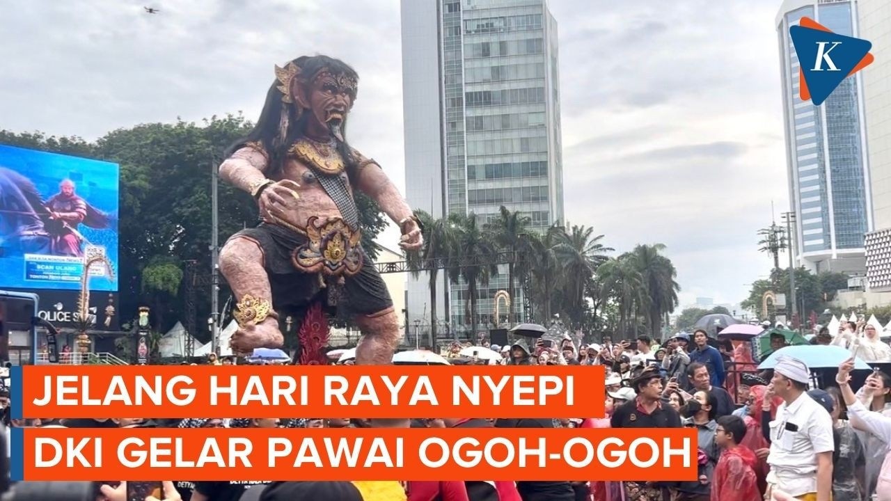 Potret Pawai Ogoh-ogoh di Bundaran HI Bikin CFD Makin Meriah