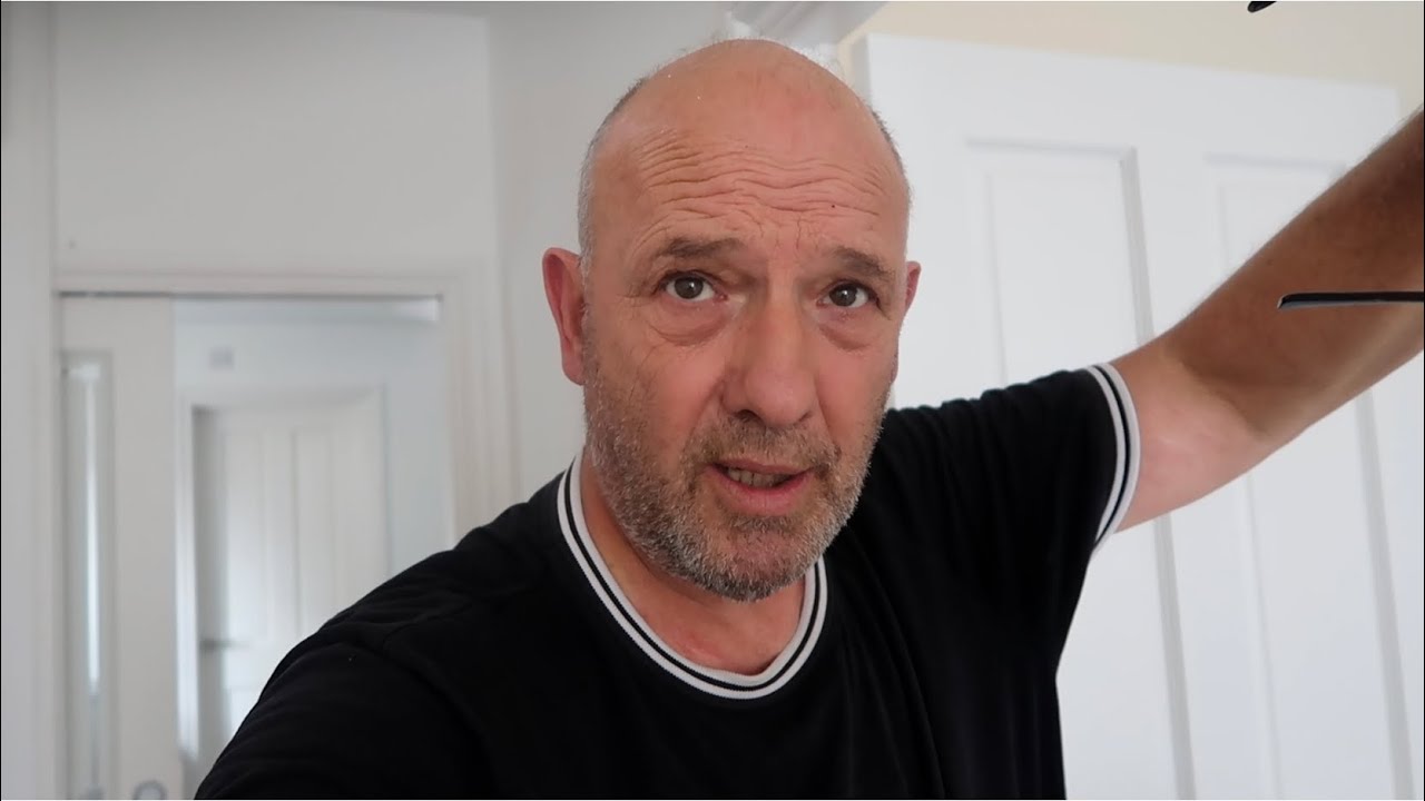 ЭТО ДОЛЖЕН БЫТЬ САМЫЙ МАЛЕНЬКИЙ КУСОК НА СВЕТЕ