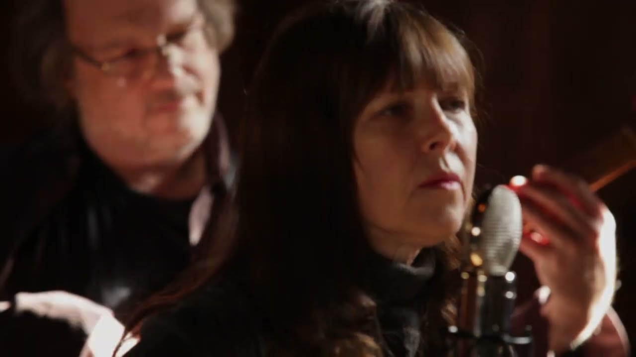 Julie Last - Goodbye Goodbye