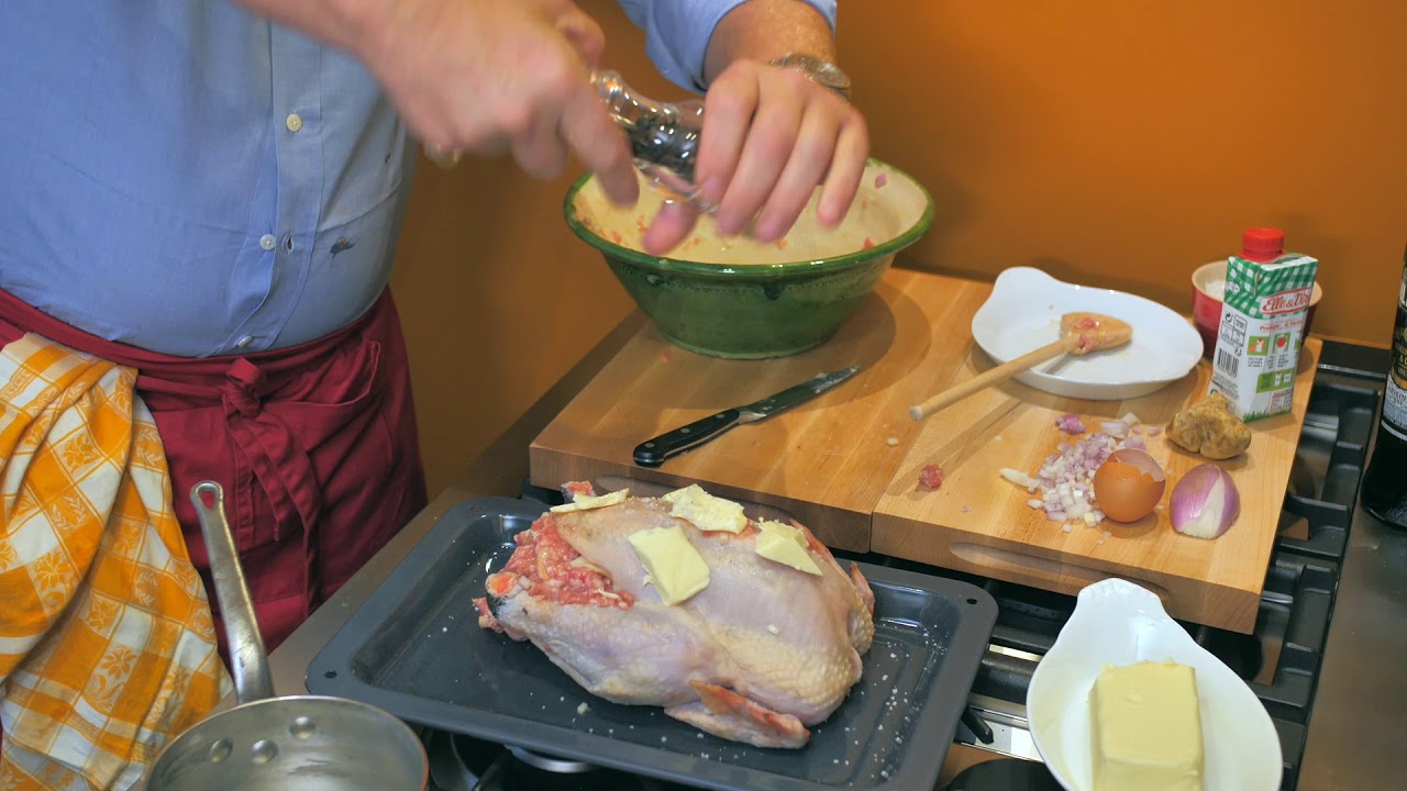 le fameux poulet de Racan du Marché Des Chefs cuisiné par Gérald Watelet