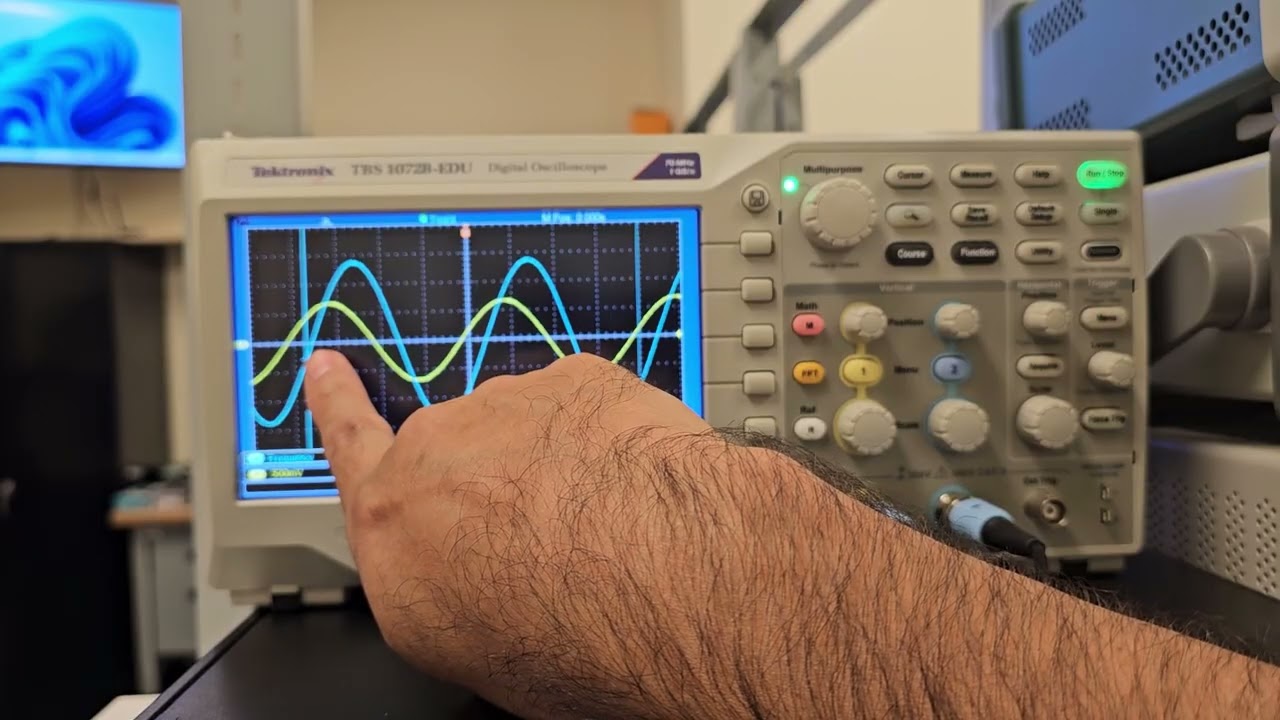 Using cursors on the Tektronix TBS 1072B-EDU 
