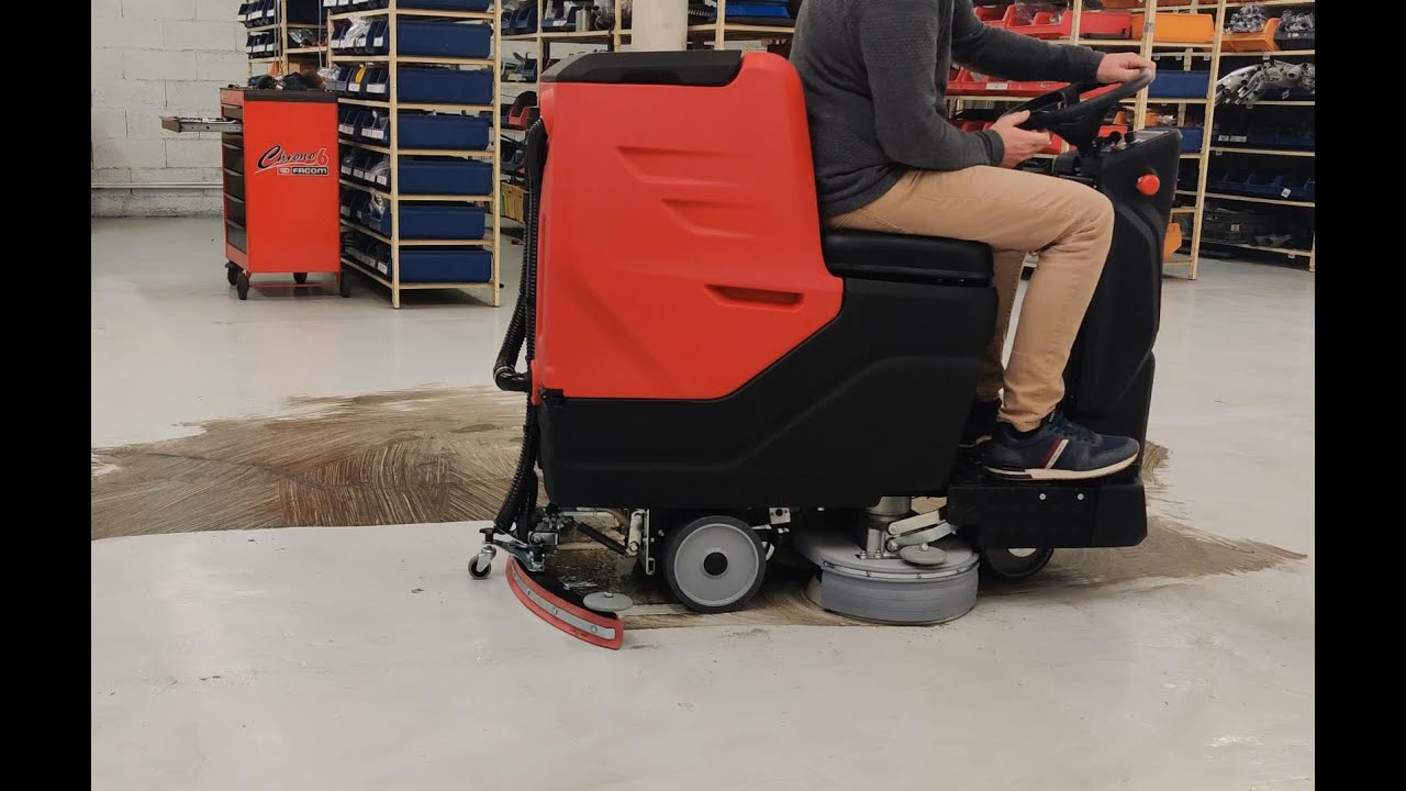 Petite autolaveuse autoportée 660S