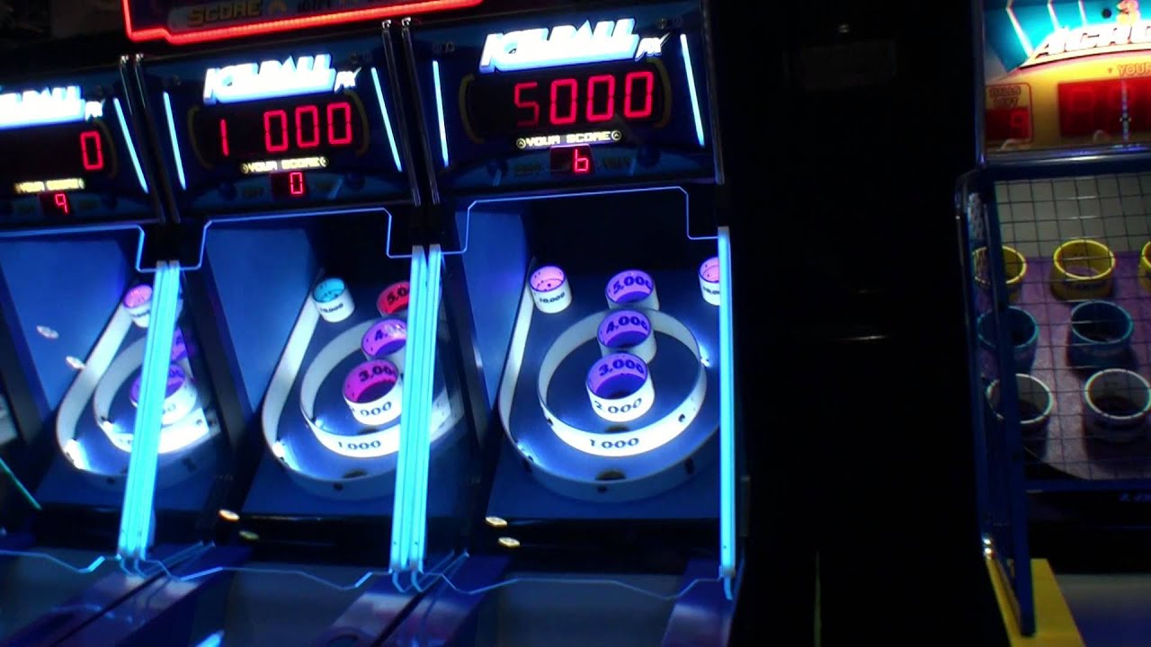 ICEBall FX - Ticket Redemption Alley Roller Arcade Game - BOSA 2014 Bronze Award - BMIGaming - ICE