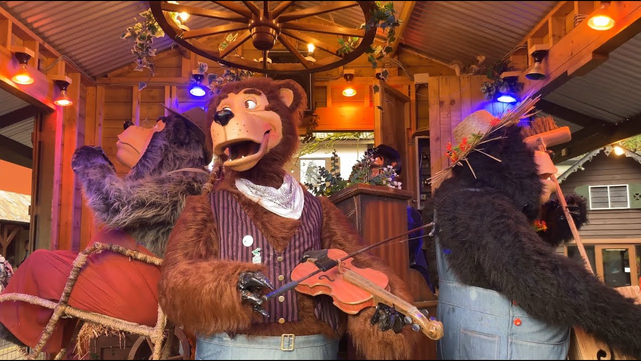 Good Ole Bears/Cowboy Bear Jamboree at Gulliver's Kingdom