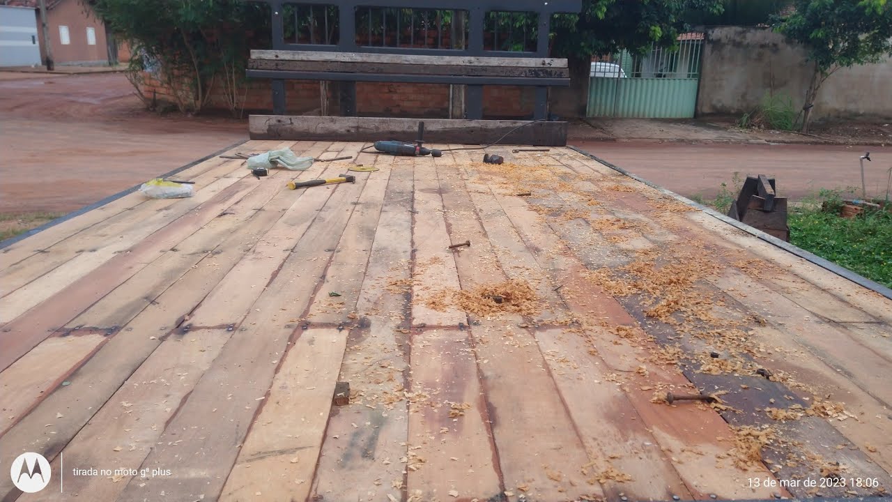 assoalho de carroceria de madeira