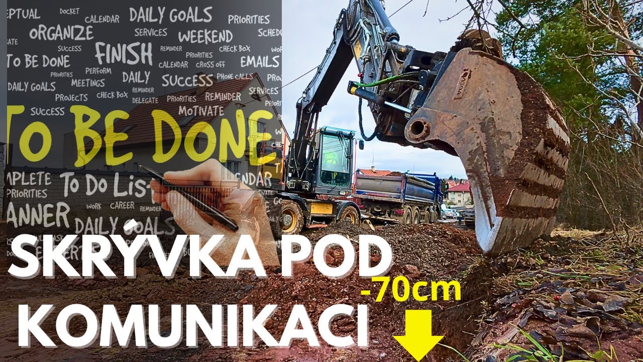 Skrývka pod komunikaci: 70 cm kvůli špatnému podloží - Volvo EW160E