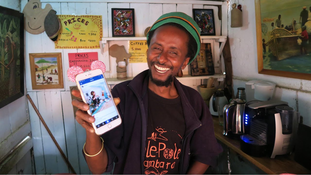 I met the bob Marley coffee man | قابلت شبيه بوب مارلي