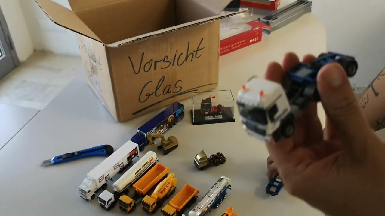 CAMION MODELLISMO HERPA SCALA 1 87 APERTURA SCATOLA AGOSTO