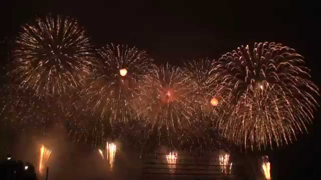 第65回勝毎花火大会2015 グランドフィナーレ~この一瞬をともに～  ［提供：十勝毎日新聞社グループ］