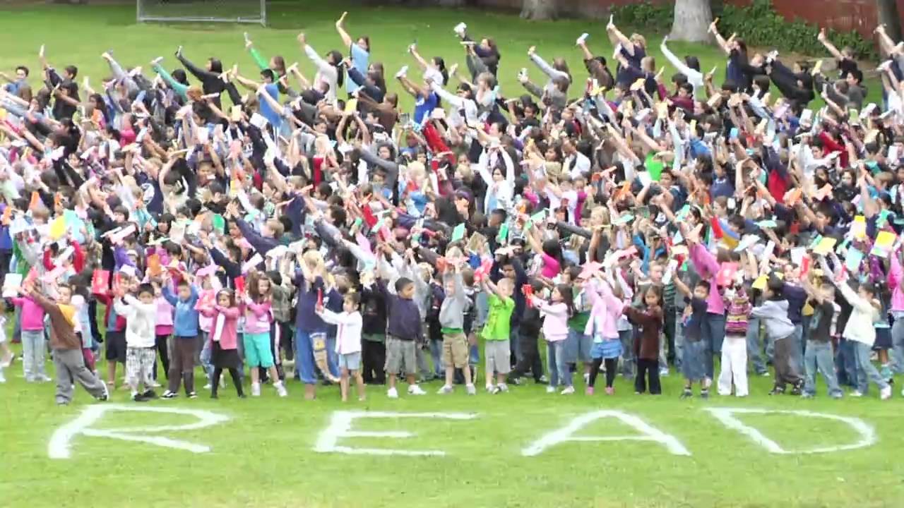 Peachland Elementary School-Gotta Keep Reading Book Dance