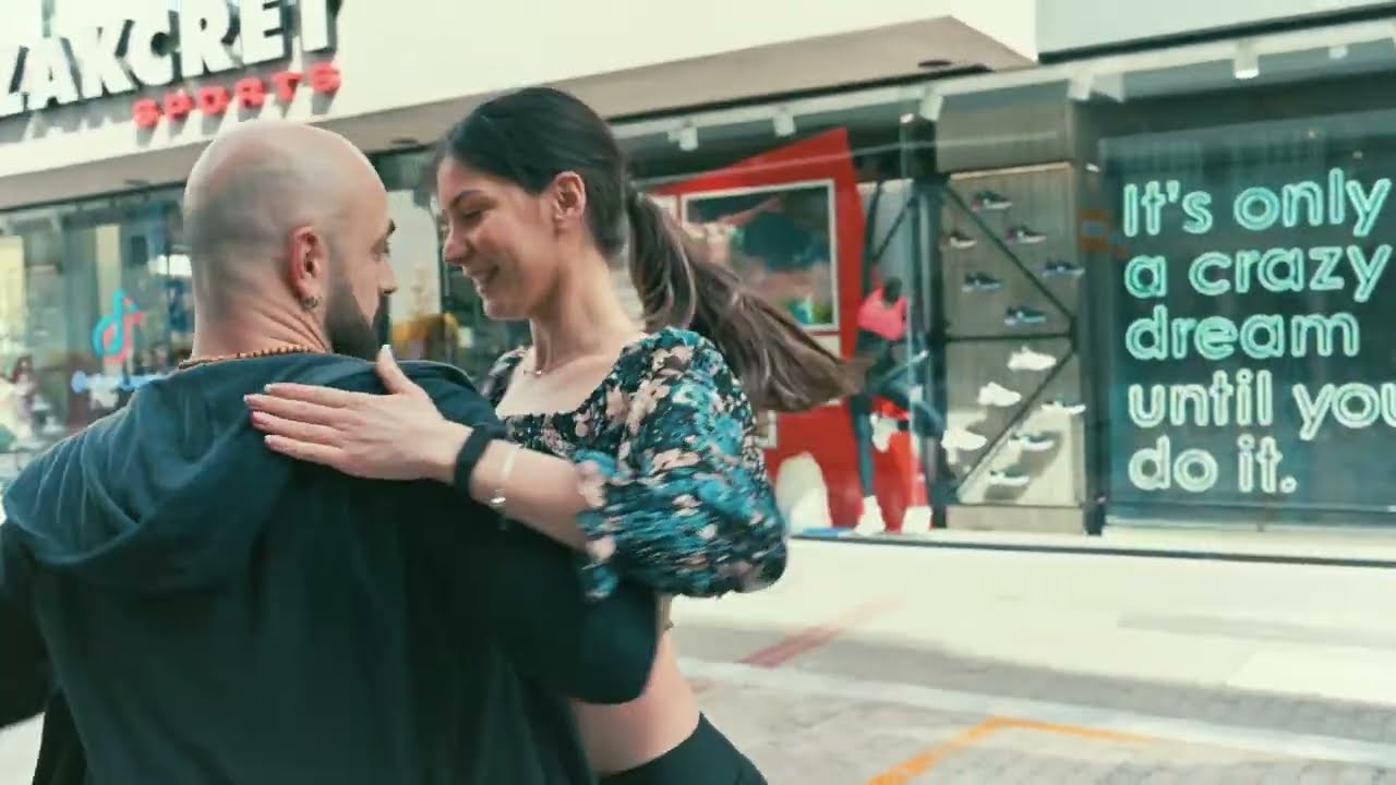 STREET DANCE LARISA