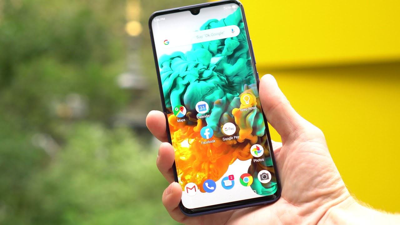 Hands On with the ZTE Axon 10 Pro for the US