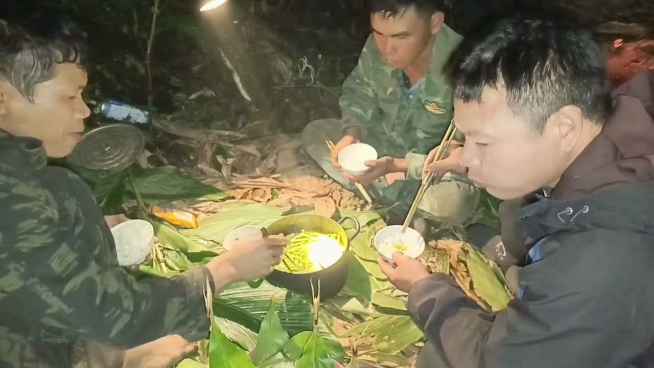 Đi khám phá rừng sâu Tây côn Lĩnh