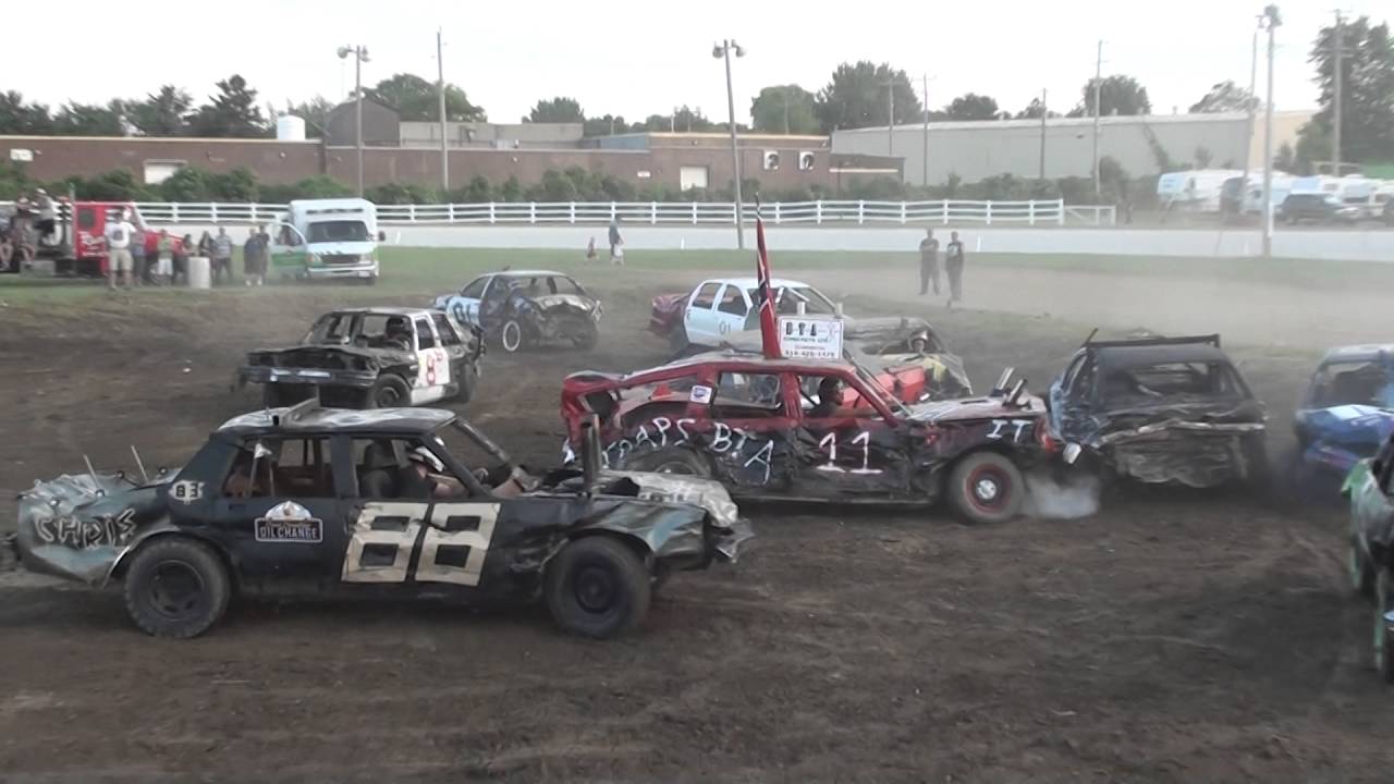 Leamington Demolition Derby 2016 - Straight Stock v8