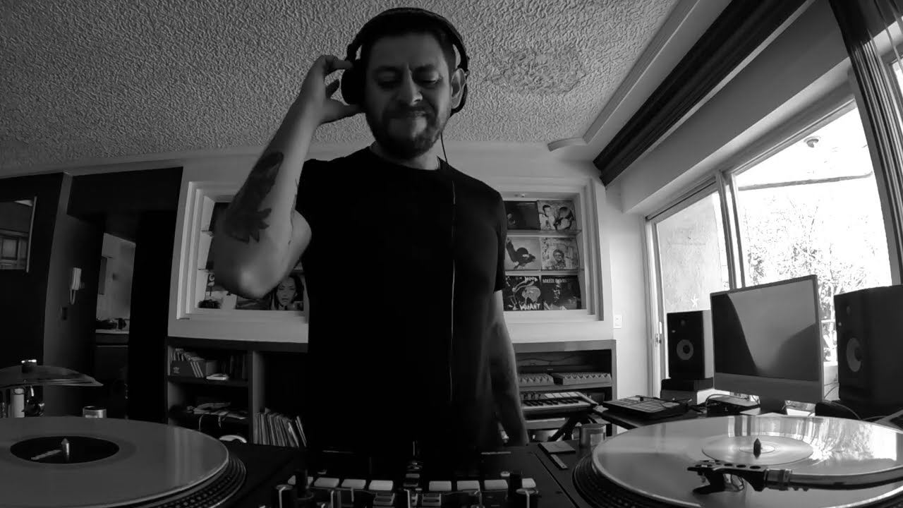CURIEL'S PLACE (HOUSE DJ SET)