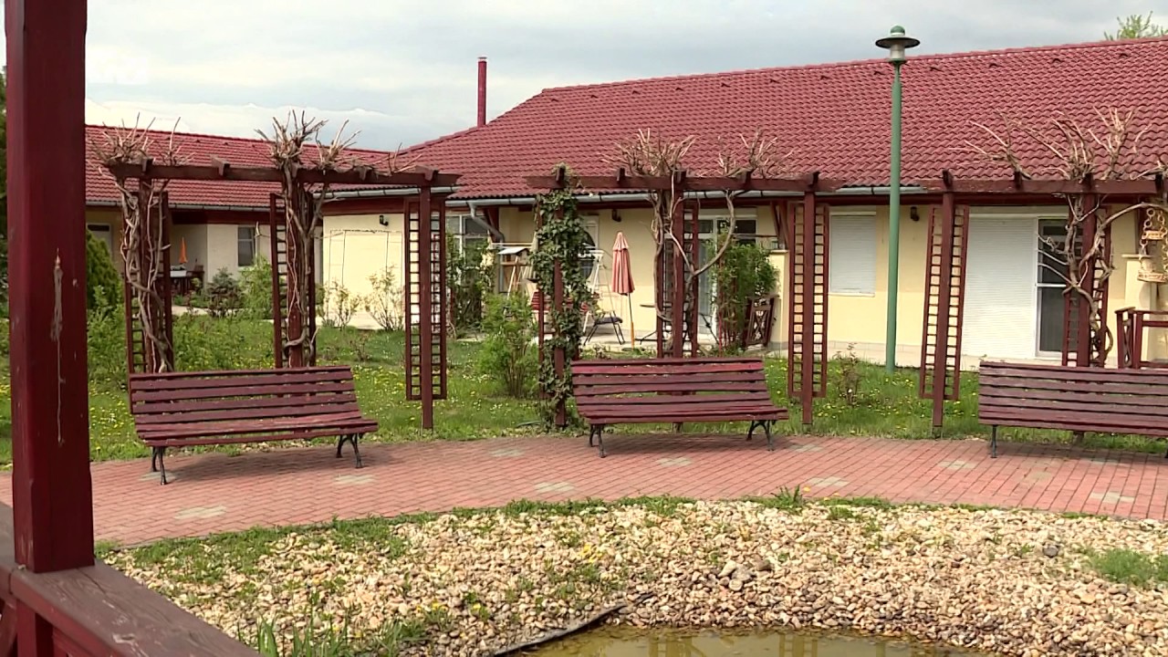 Teltházzal működik Vásárhelyen a Nyugdíjas Lakópark