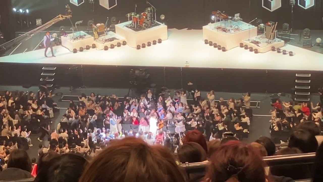 佐藤健　2025/3/14ファンミー-ティング昼の部　アリーナ中央