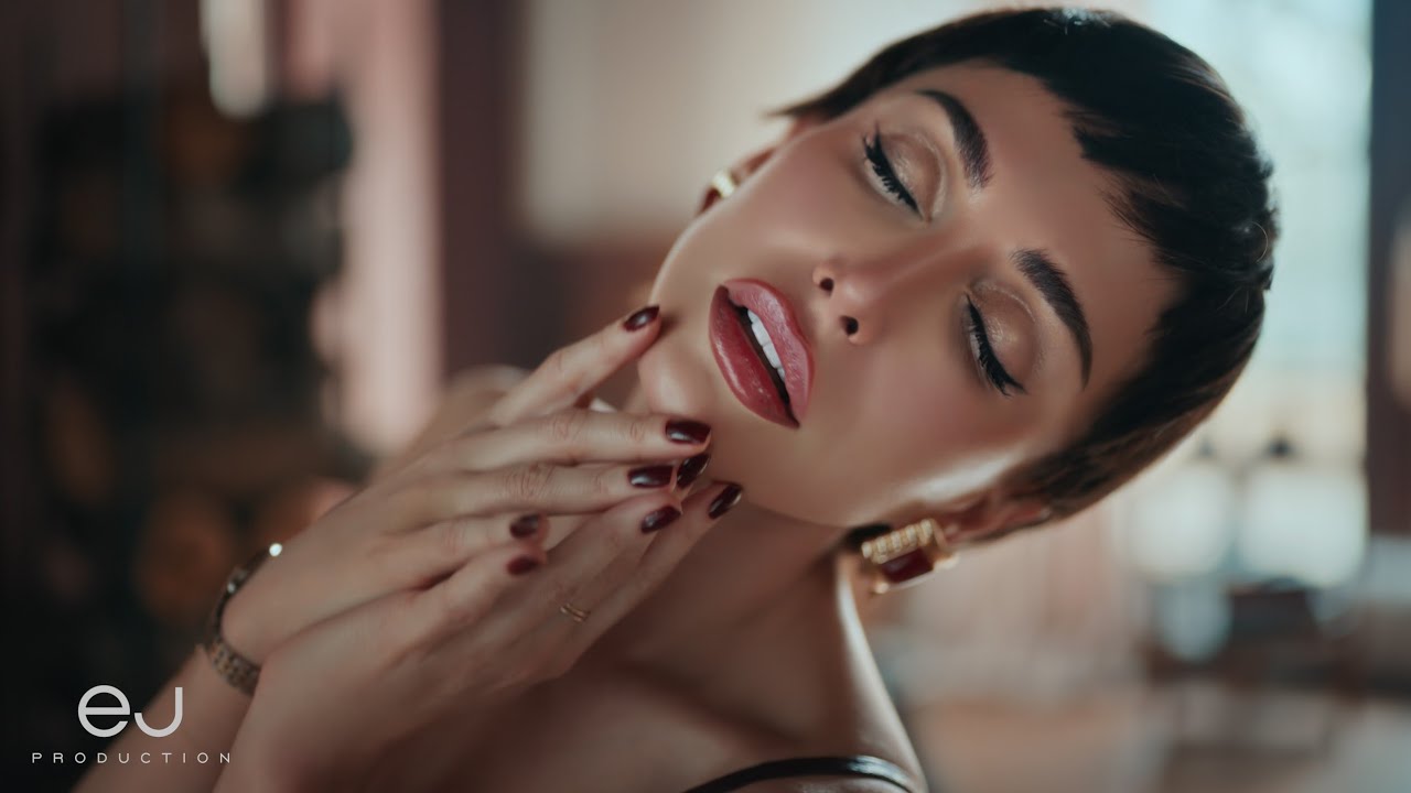 EMINA JAHOVIC - FENIX (OFFICIAL VIDEO)